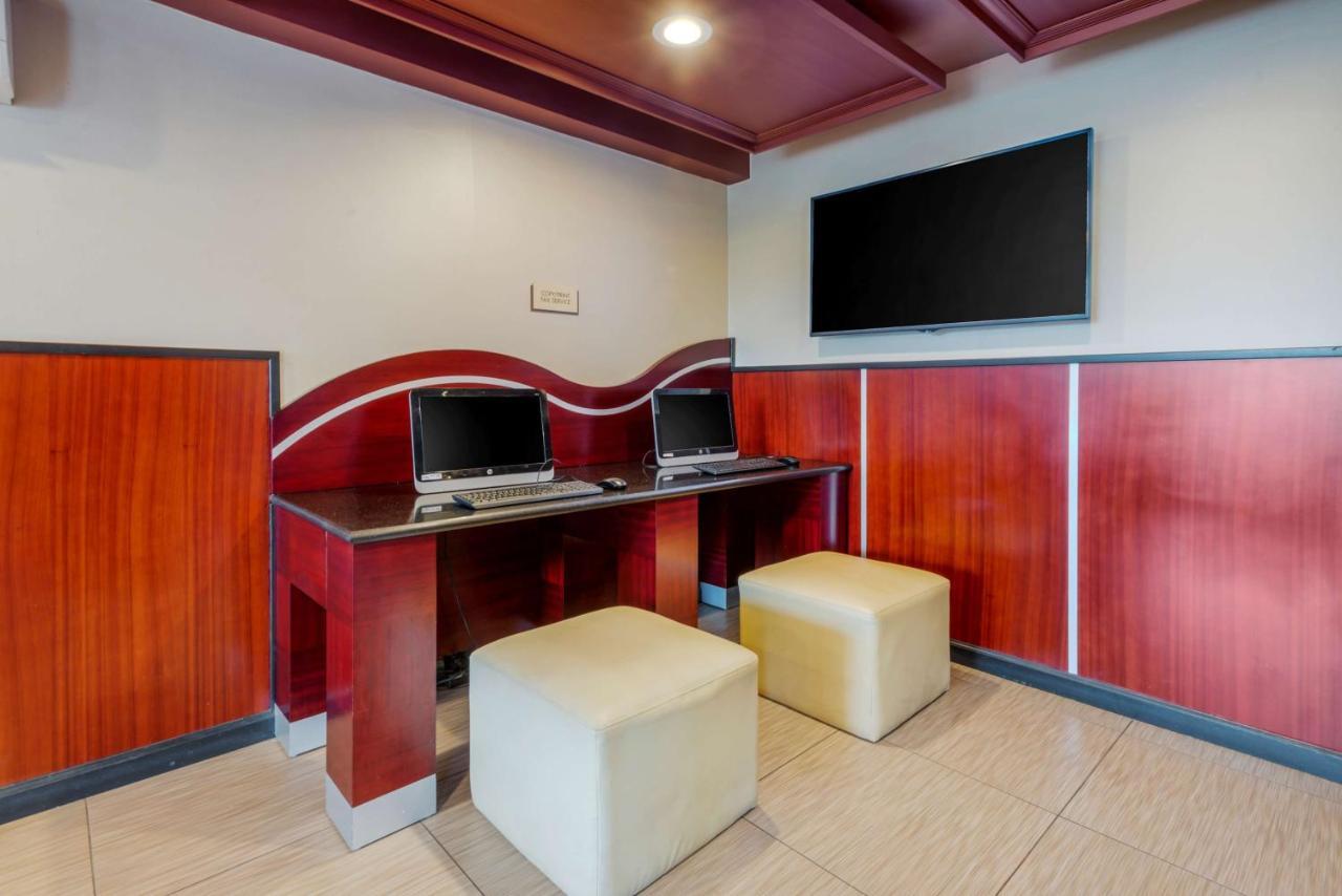 Best Western Plus Poconos Таннерсвилл Экстерьер фото