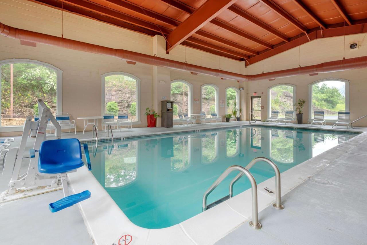 Best Western Plus Poconos Таннерсвилл Экстерьер фото